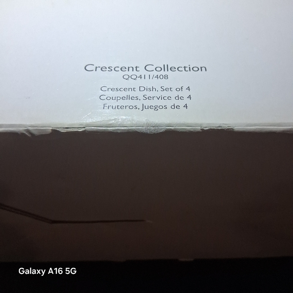 CELEBRATIONS MIKASA Set Of 4 Cresent Dishes Cresent Collection QQ411/408 CRYSTAL - Picture 15 of 16